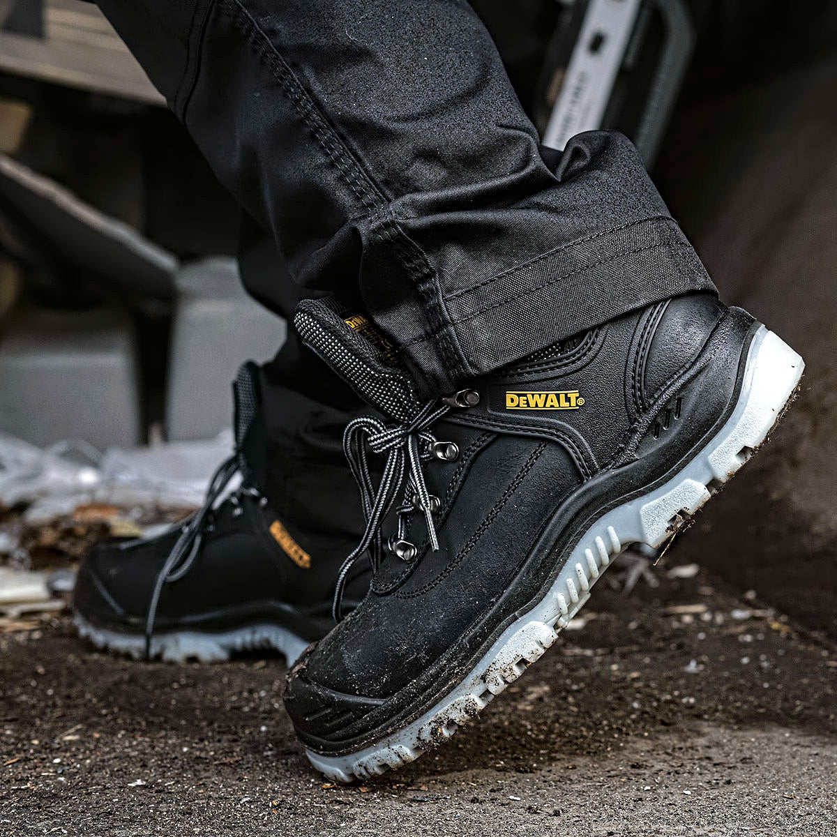 DeWalt Black Safety Hiker - Image 5