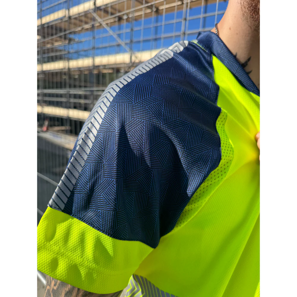 Leo Workwear Forda Leo Ecoviz Performance+ Dual Colour T-Shirt - Image 3