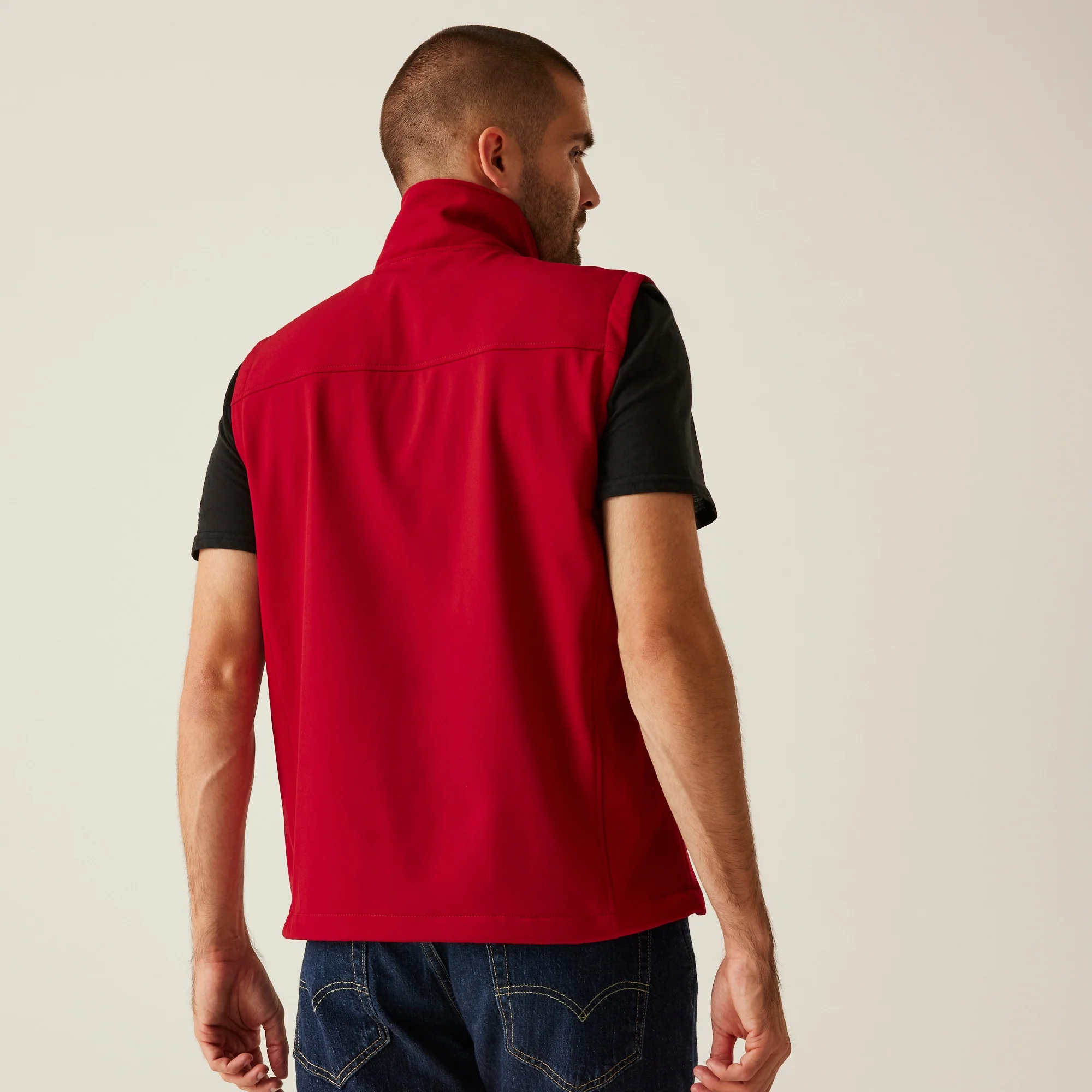 Regatta Flux Men's Softshell Bodywarmer - Image 11