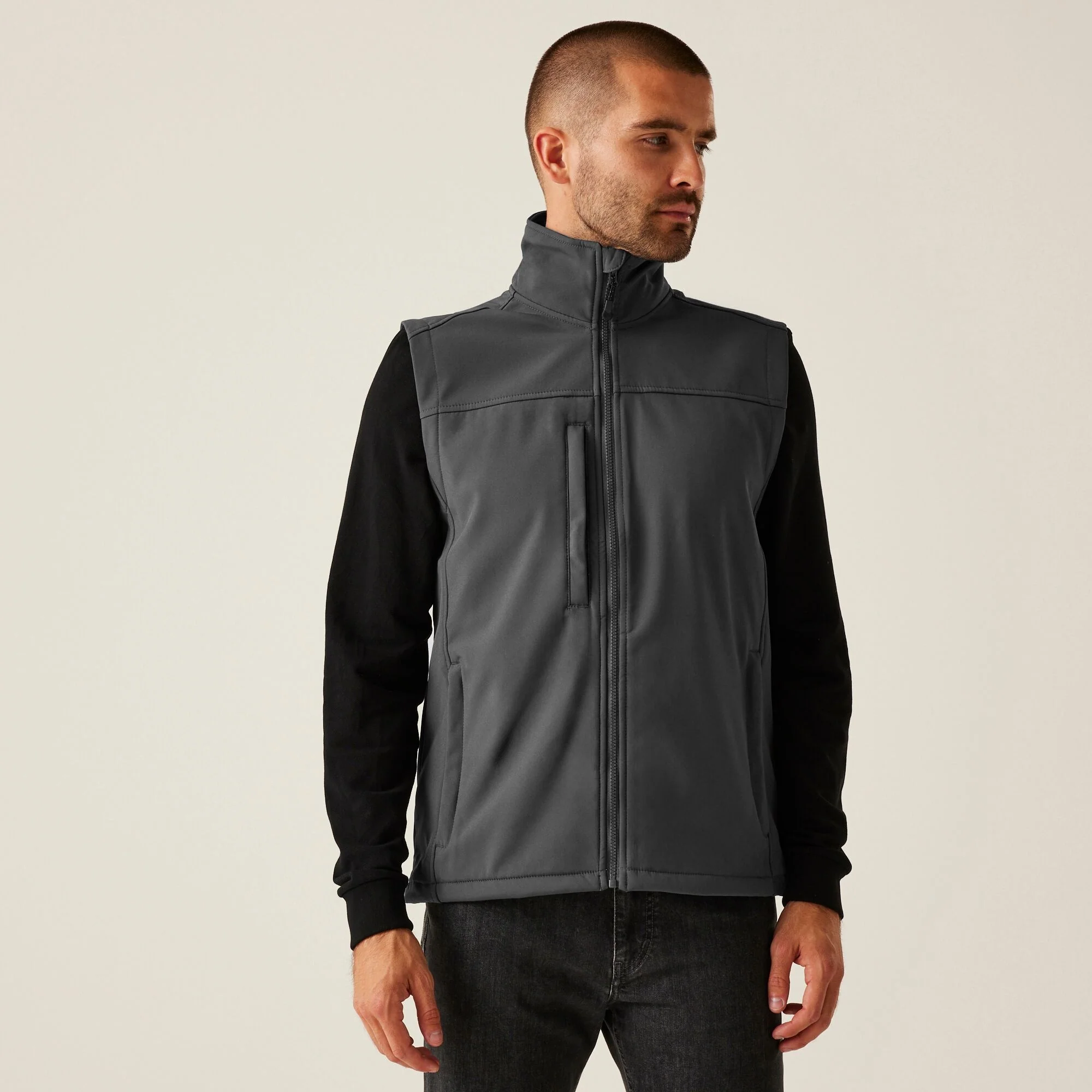 Regatta Flux Men's Softshell Bodywarmer - Image 6